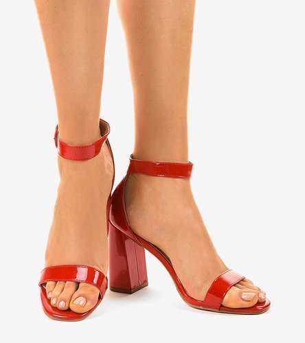 Červené lakované sandále na podpätku 0354-19